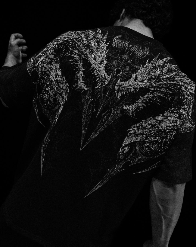Blood Wyvern Oversized T-shirt