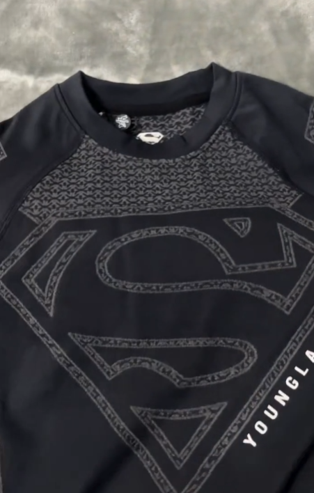 SUPERMAN X YOUNGLA