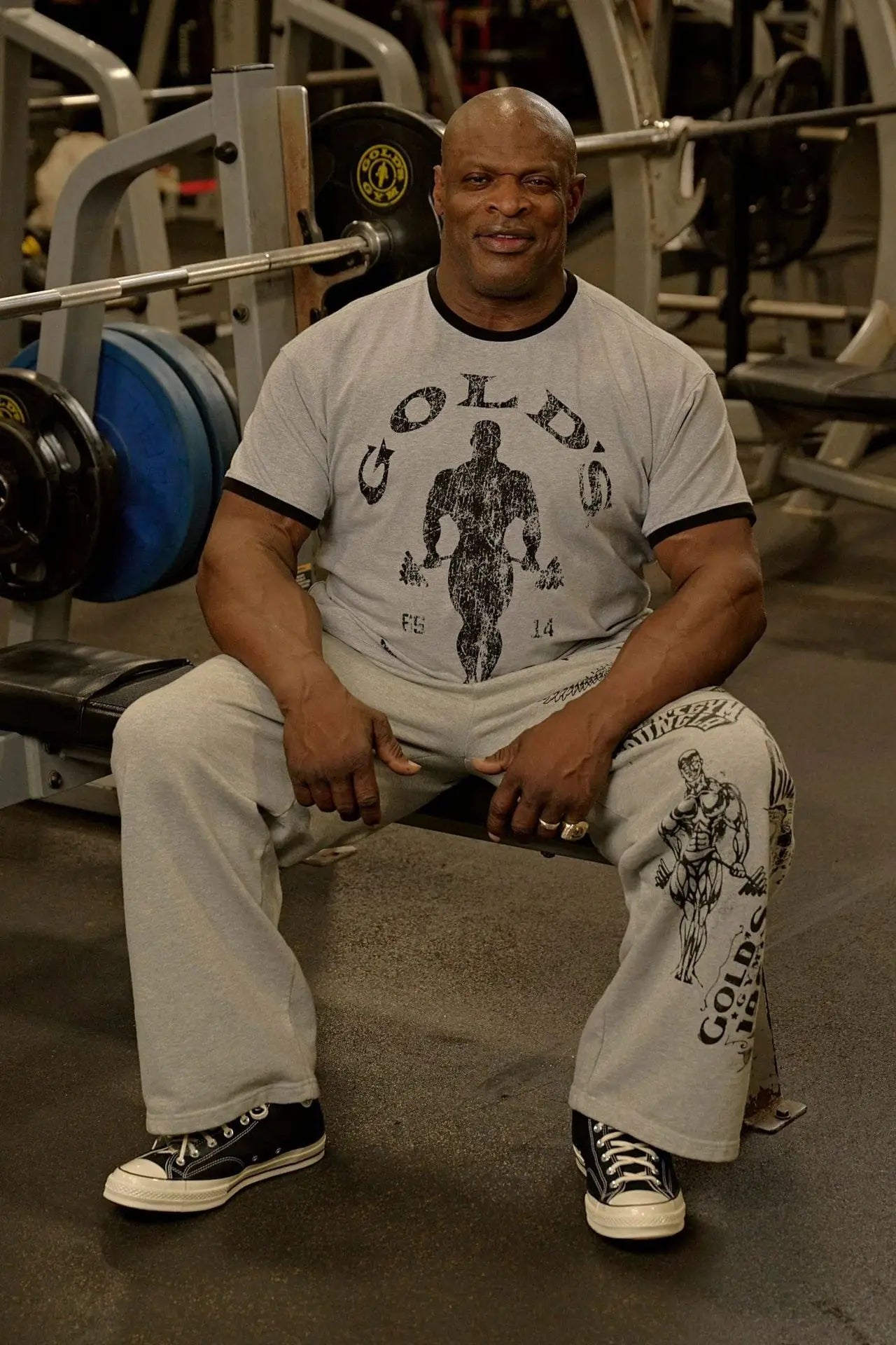 GOLDS GYM  T-shirt