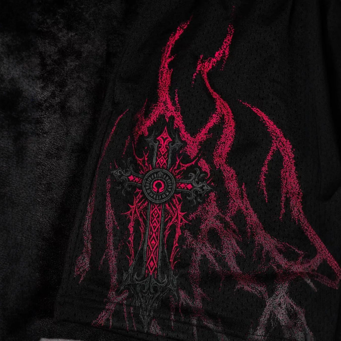 Breathedivinity CROSS Short