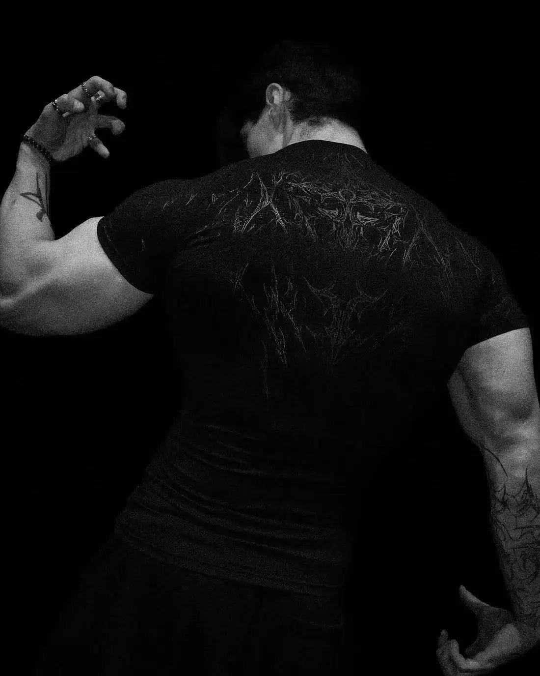 BREATHEDIVINITY compres Wicking