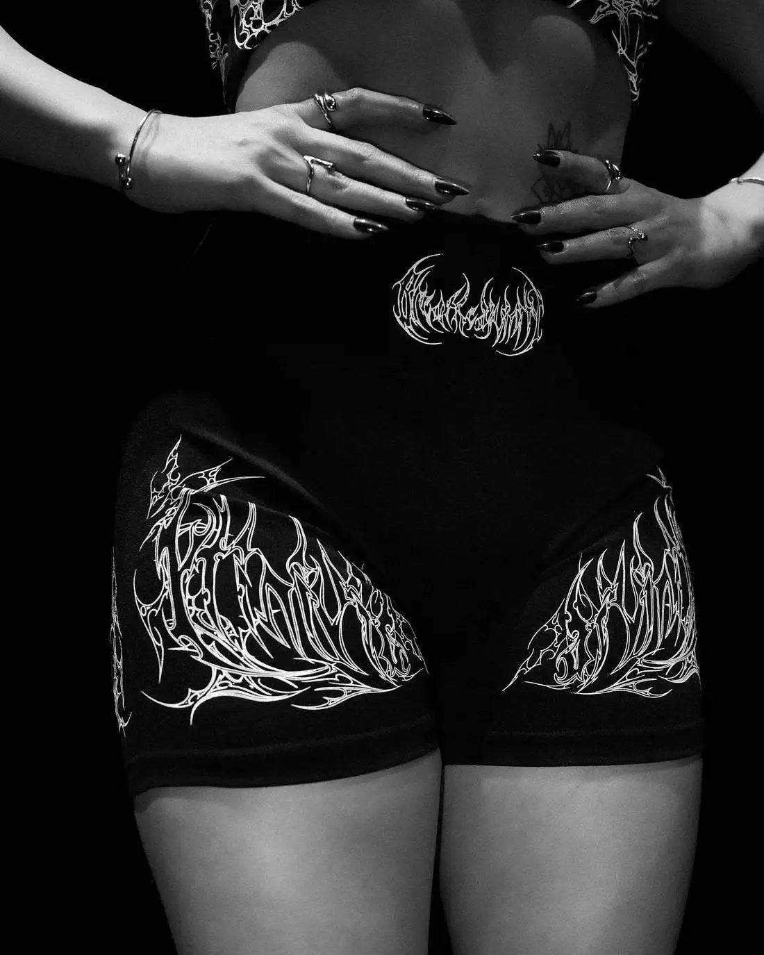 Breathedivinity shorts women