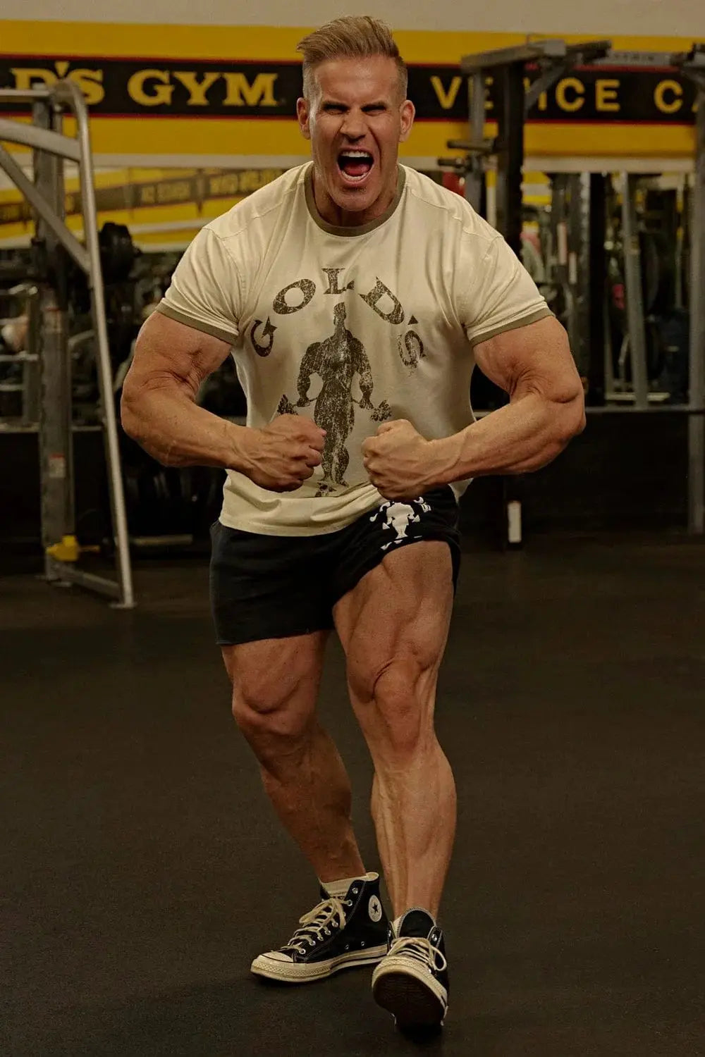 GOLDS GYM  T-shirt